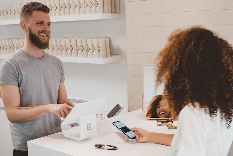 E-commerce store owner managing customer chat